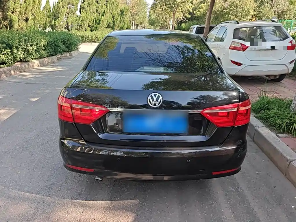 Volkswagen Lavida — миниатюра 6