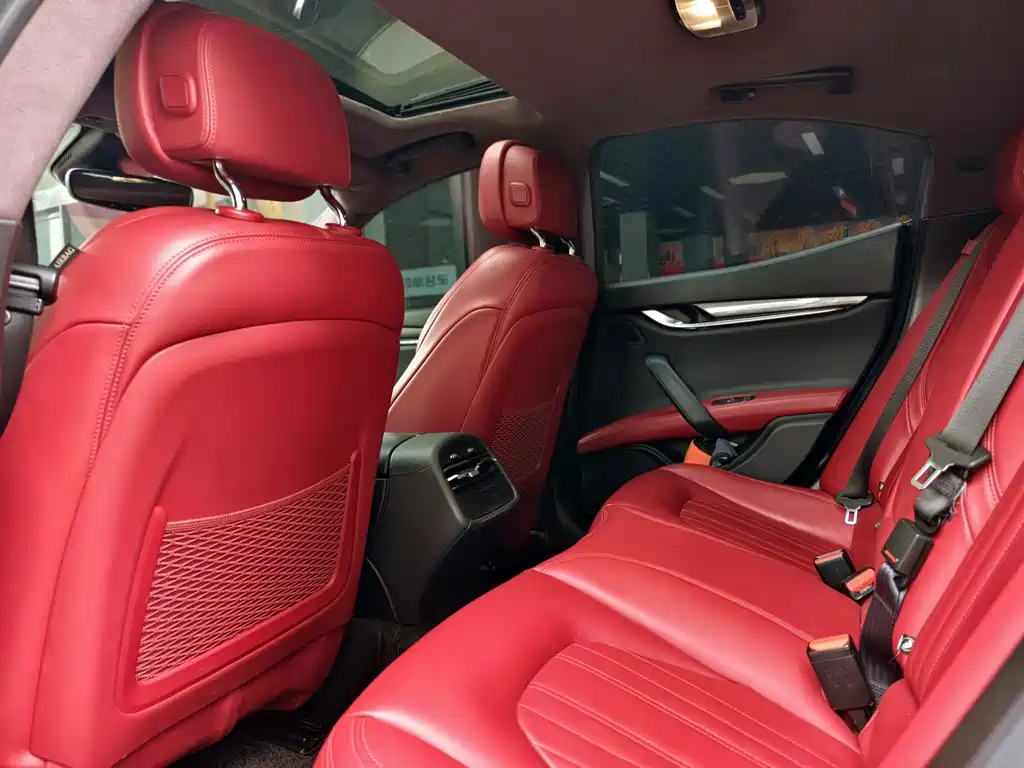 Maserati Ghibli — миниатюра 10