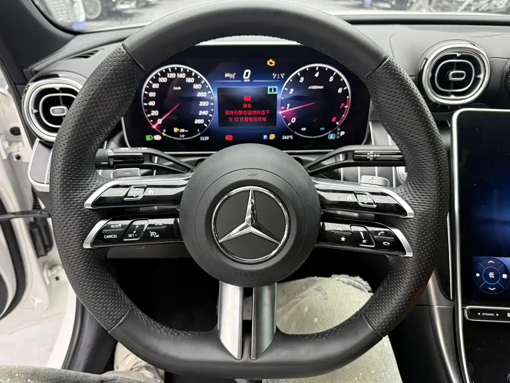 Mercedes-Benz C-Class — миниатюра 7