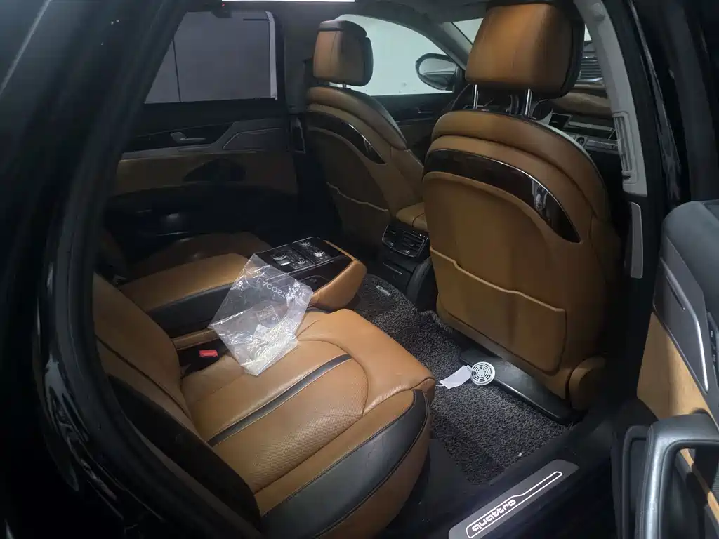 Audi A8 — миниатюра 14