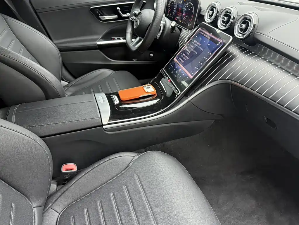 Mercedes-Benz C-Class — миниатюра 22