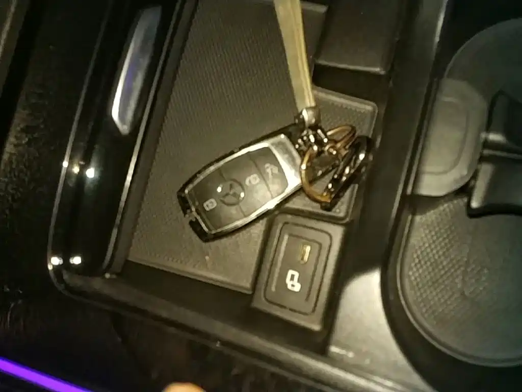 Mercedes-Benz GLB — миниатюра 9