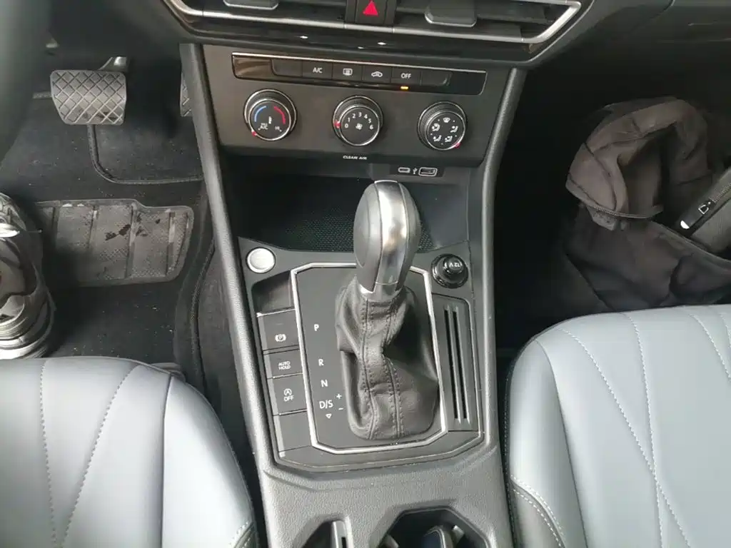 Volkswagen Lavida — миниатюра 14