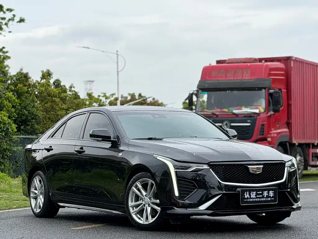 Cadillac CT4 2021 28T