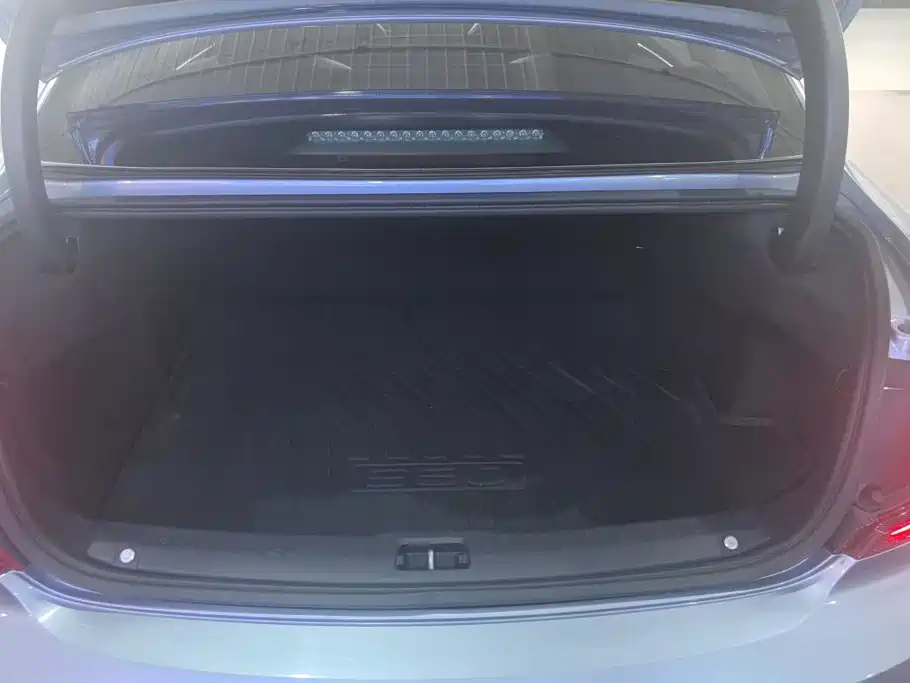 Volvo S90 — миниатюра 4