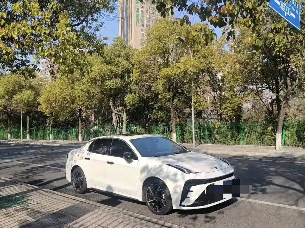 Lynk & Co 03 — миниатюра 2