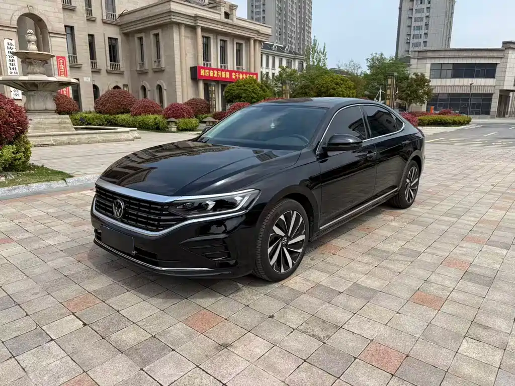 Volkswagen Passat 2023