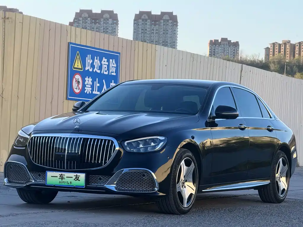 Mercedes-Benz E-Class 2023