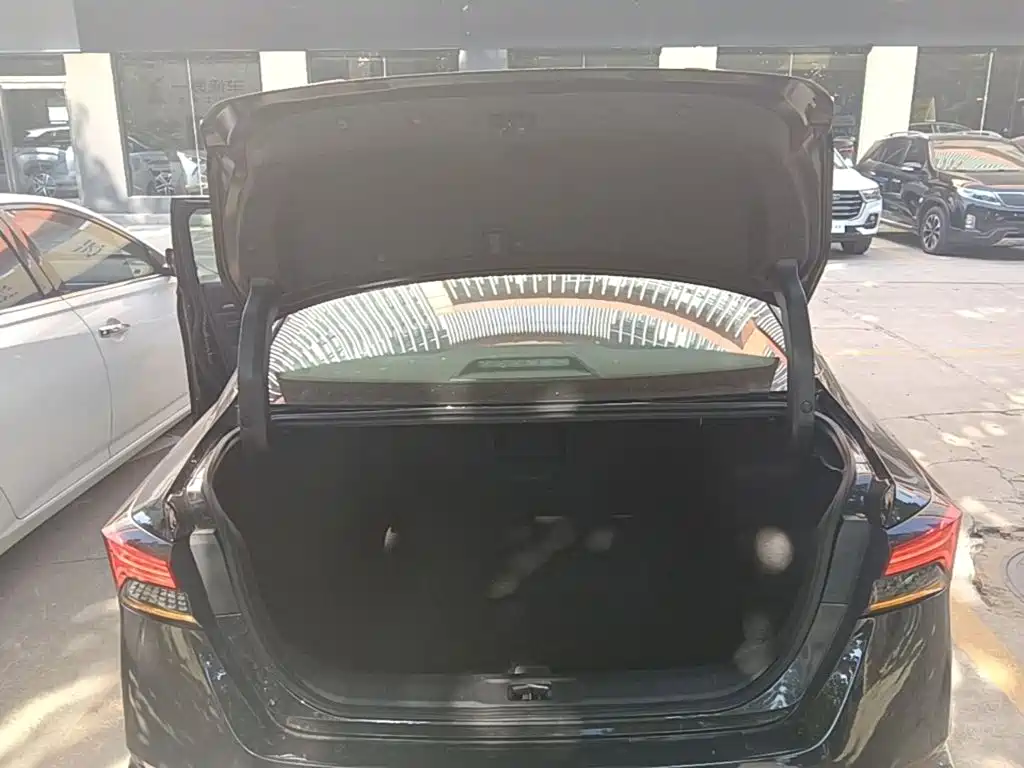 Nissan Teana — миниатюра 19