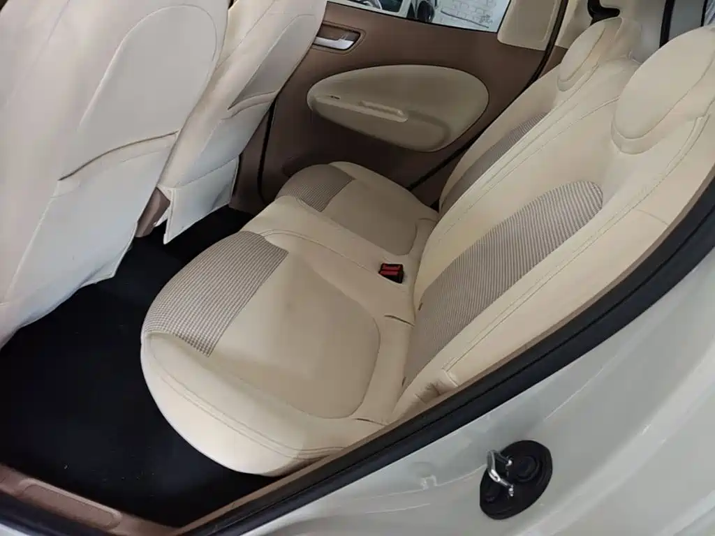 Wuling MINIEV — миниатюра 17