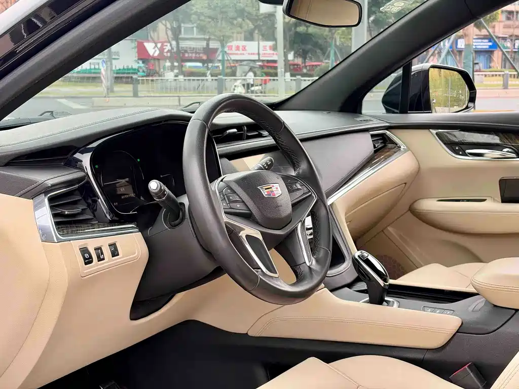 Cadillac XT5 — миниатюра 9
