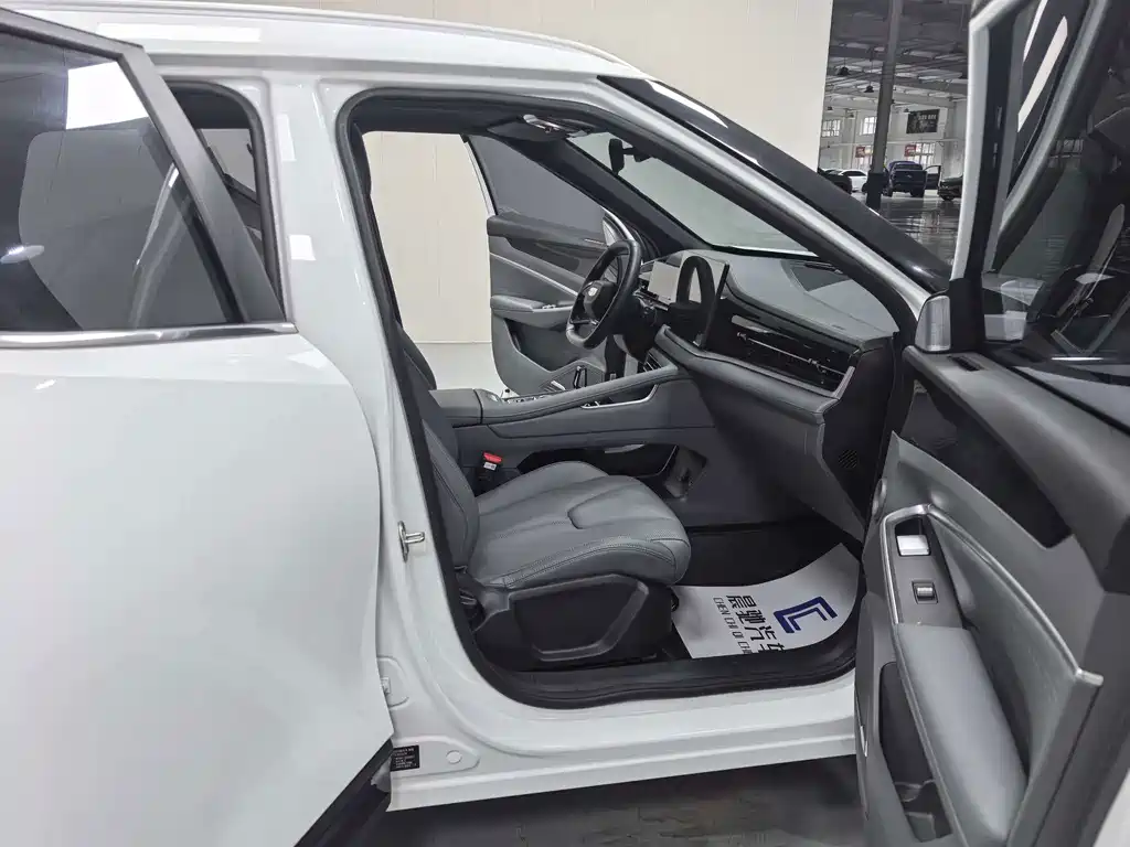 Geely Boyue — миниатюра 14