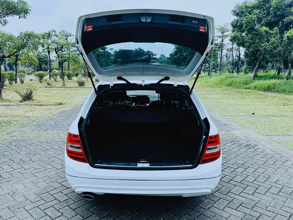 Mercedes-Benz C-Class (Import) — миниатюра 20