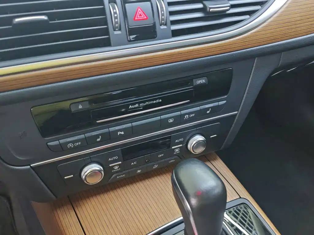 Audi A6L — миниатюра 5