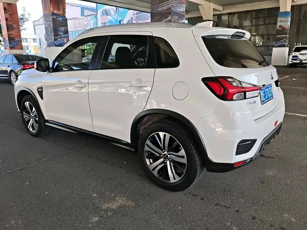 Mitsubishi ASX — миниатюра 10