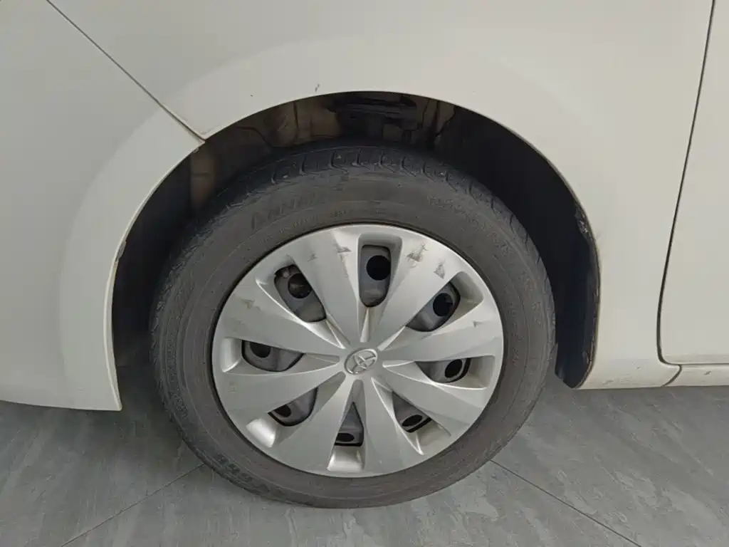 Toyota Yaris L — миниатюра 23