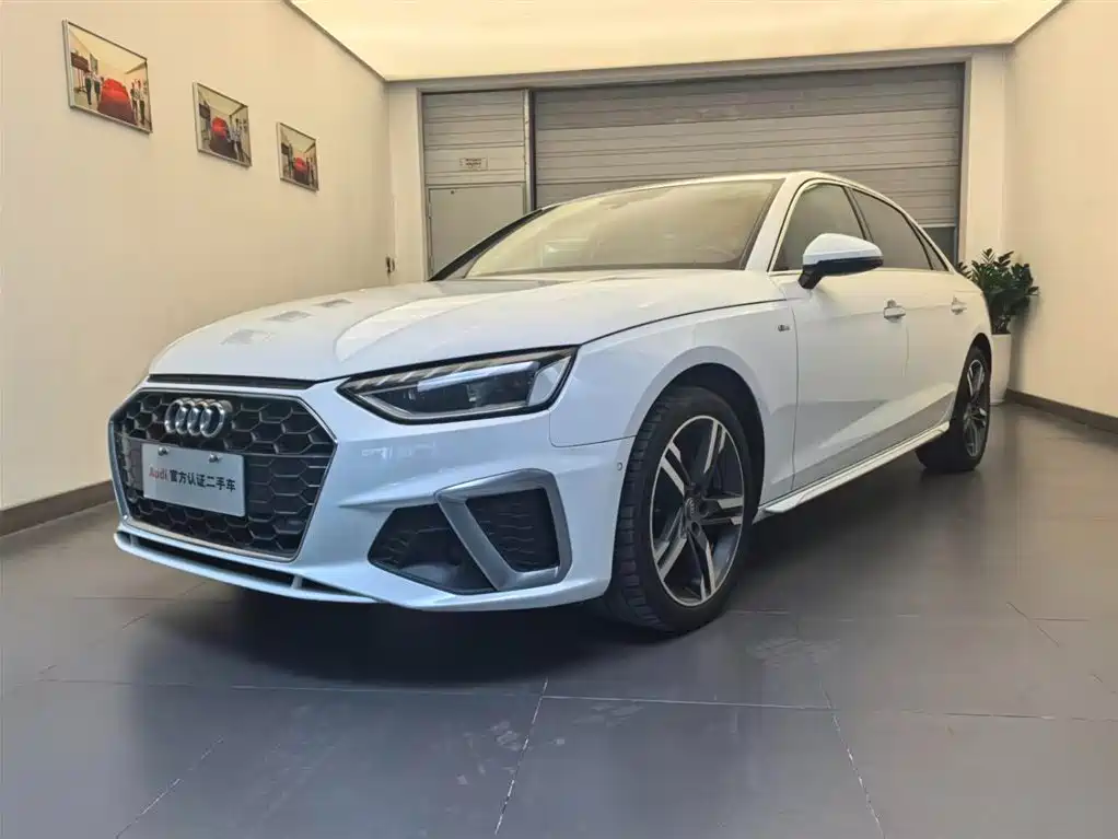 Audi A4L 2020 40 TFSI Luxury Dynamic Type