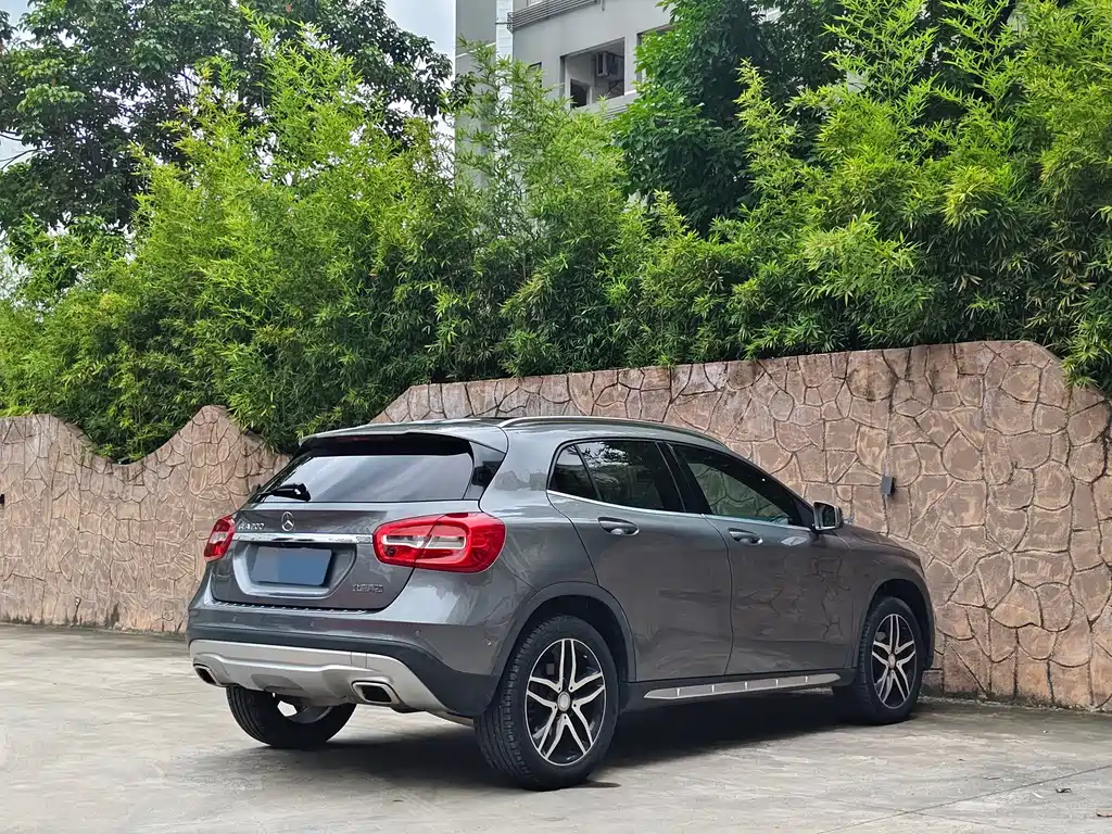Mercedes-Benz GLA — миниатюра 6