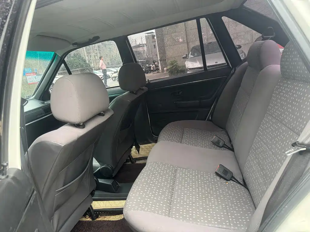 Volkswagen Santana Classic — миниатюра 10