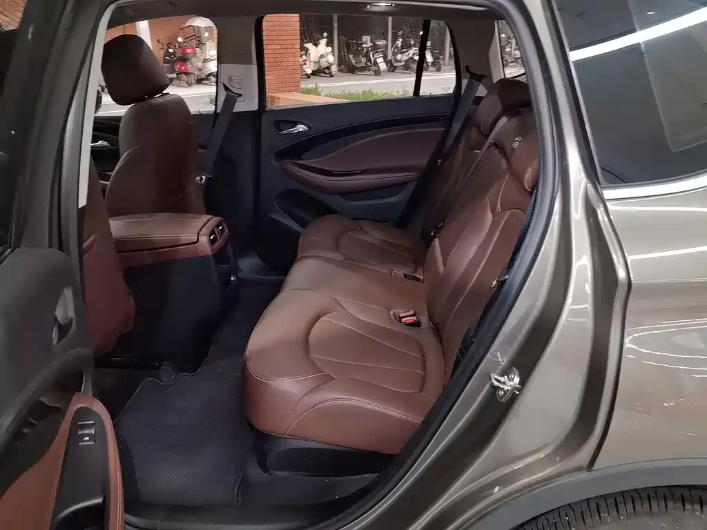 Buick Envision Plus — миниатюра 10