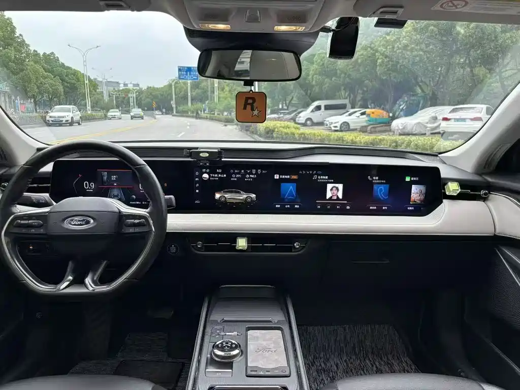 Ford Mondeo 2023 EcoBoost 245 Luxury