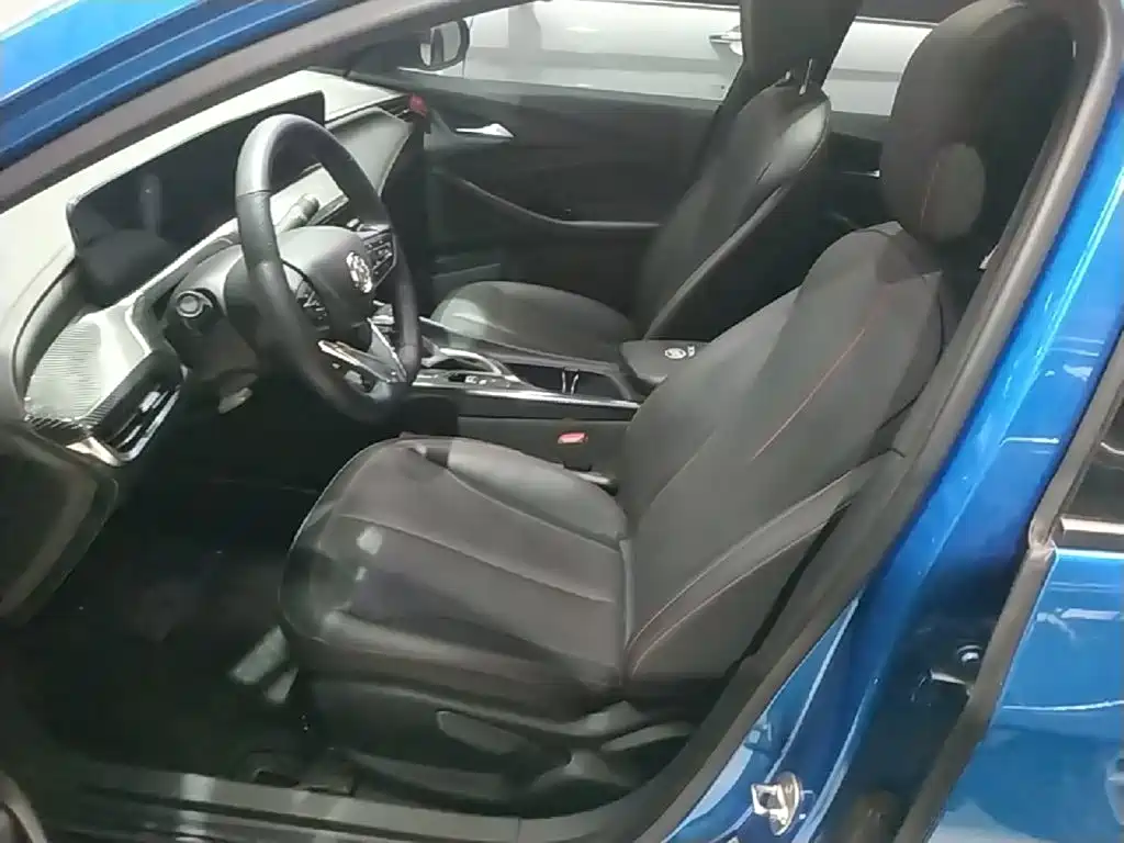 Buick Verano — миниатюра 15