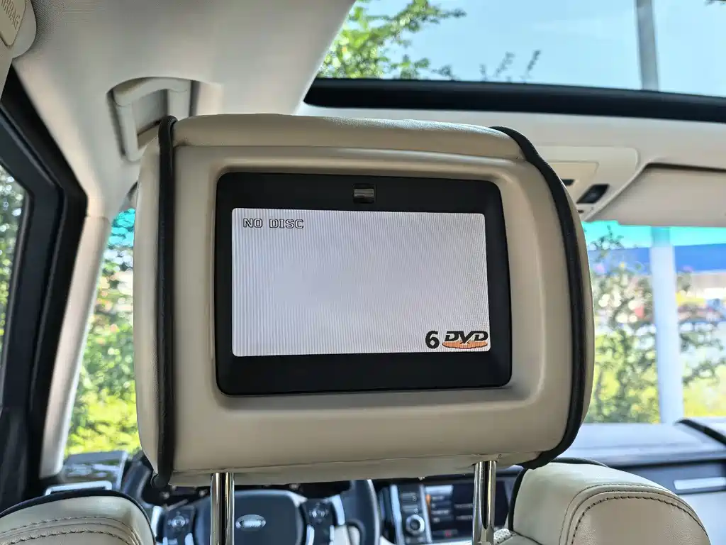 Land Rover Range Rover — миниатюра 19