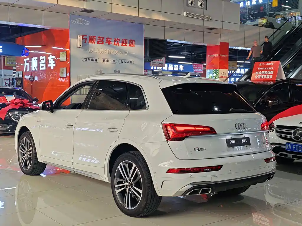 Audi Q5L — миниатюра 15