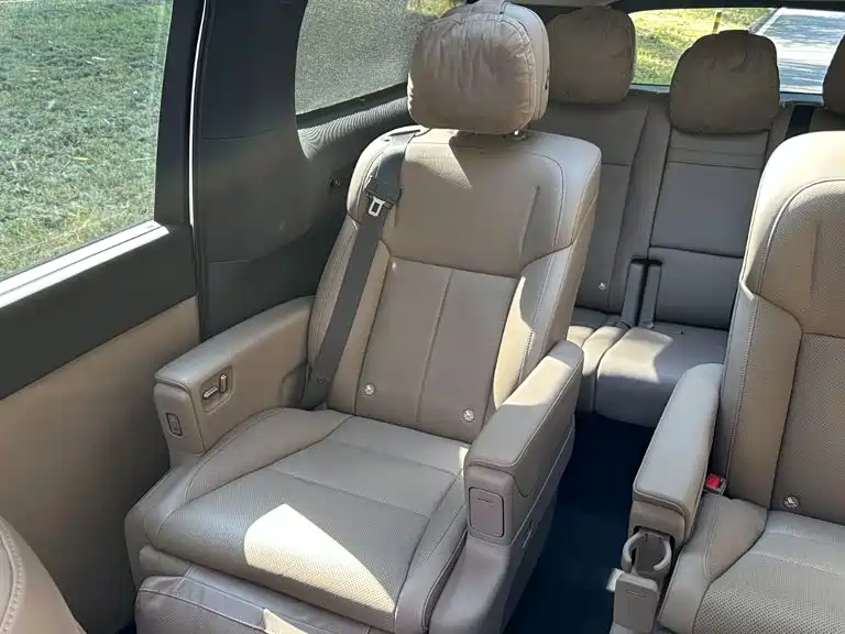 Li Auto Li MEGA — миниатюра 17