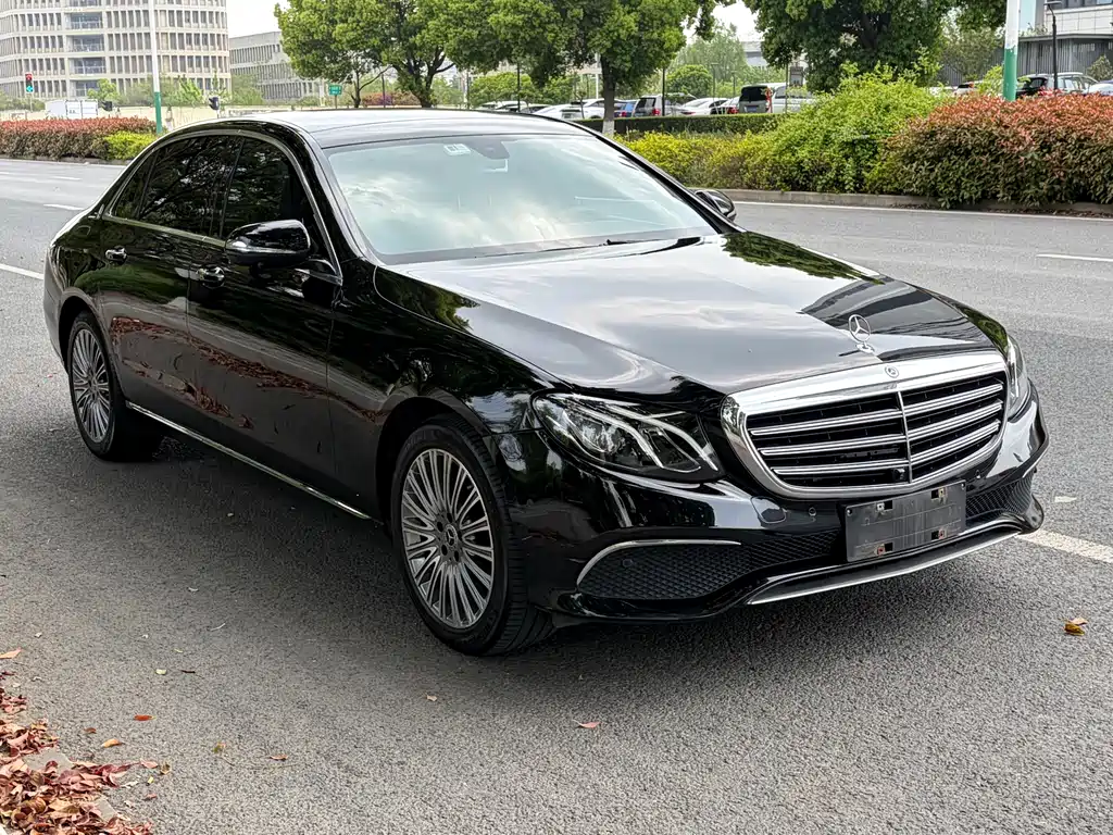 Mercedes-Benz E-Class E 2020 E 300 L Fashion