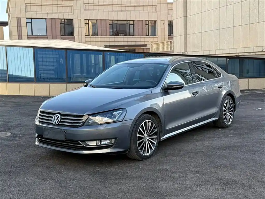 Volkswagen Passat 2011