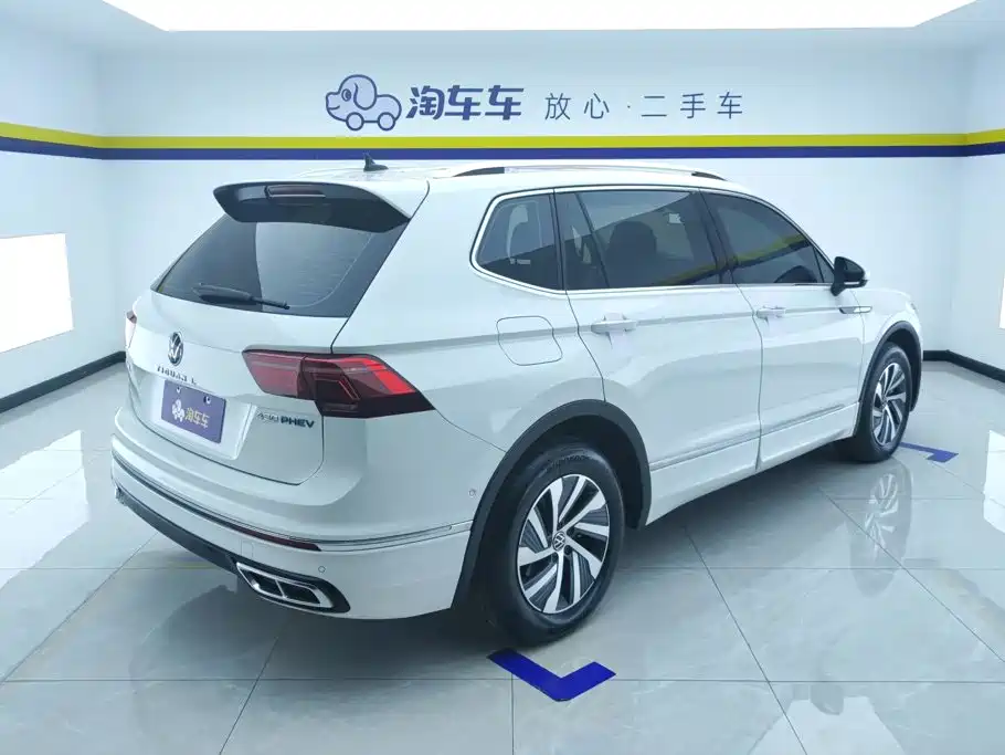 Volkswagen Tiguan L PHEV — миниатюра 3