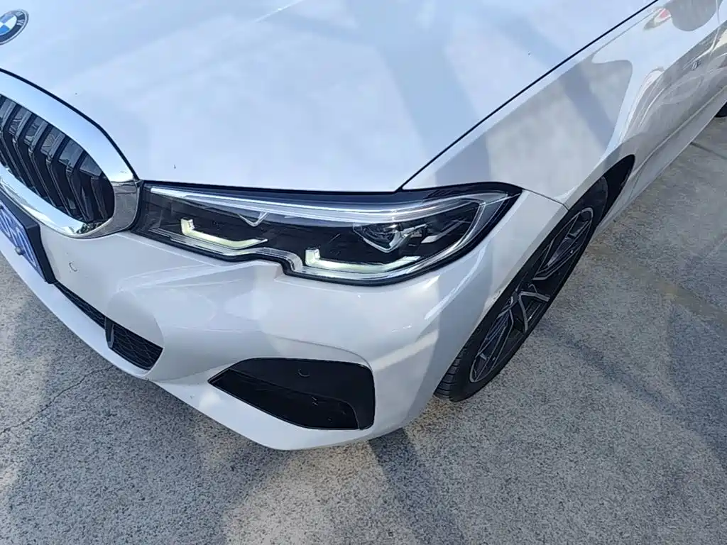 BMW 3 Series — миниатюра 24