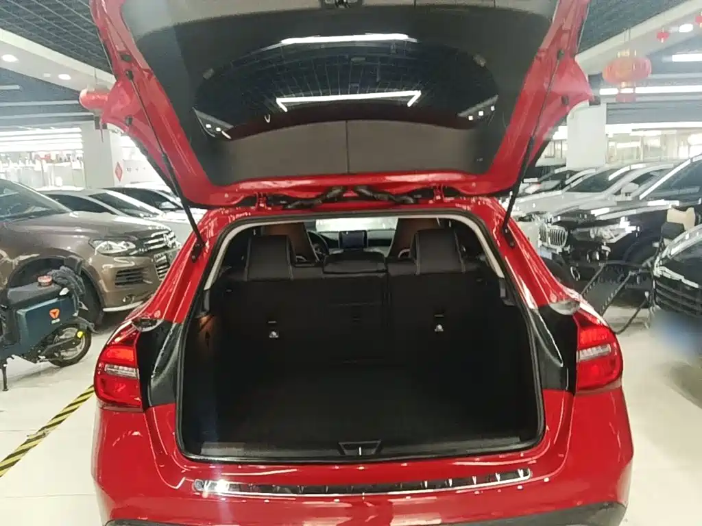 Mercedes-Benz GLA — миниатюра 19