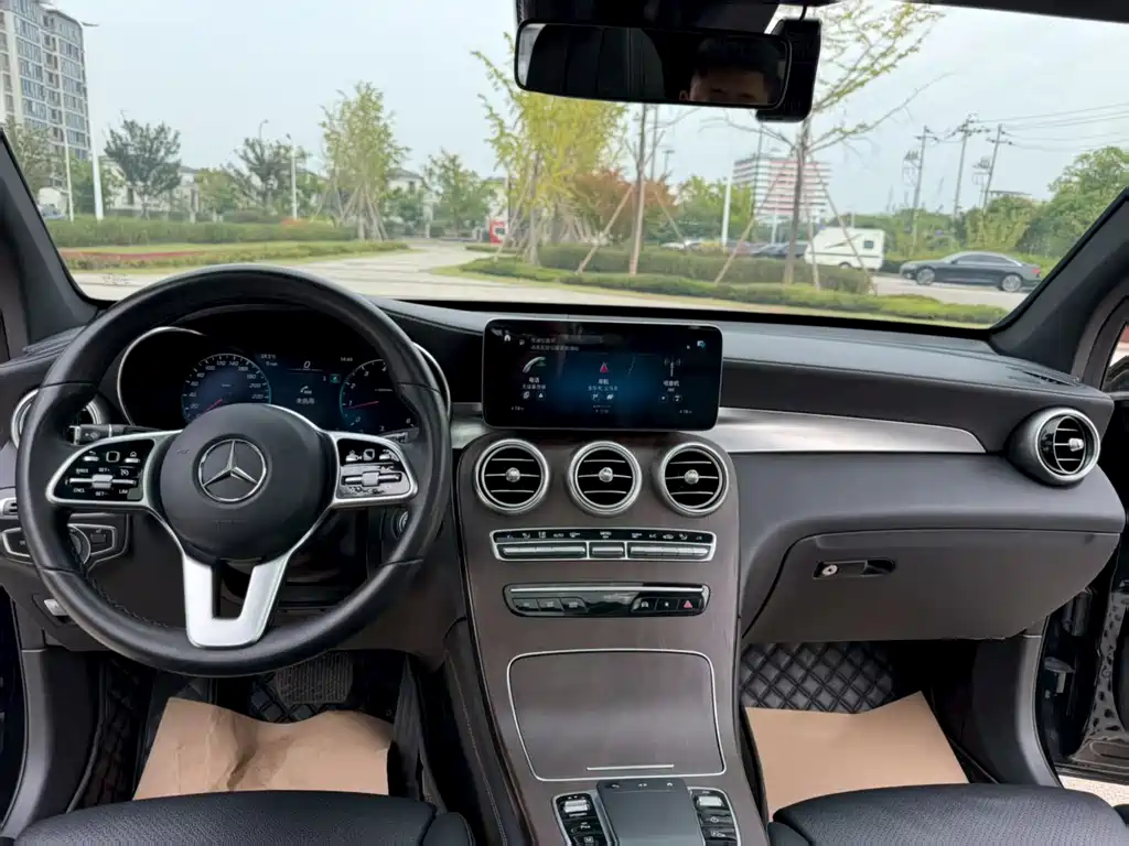 Mercedes-Benz GLC — миниатюра 9
