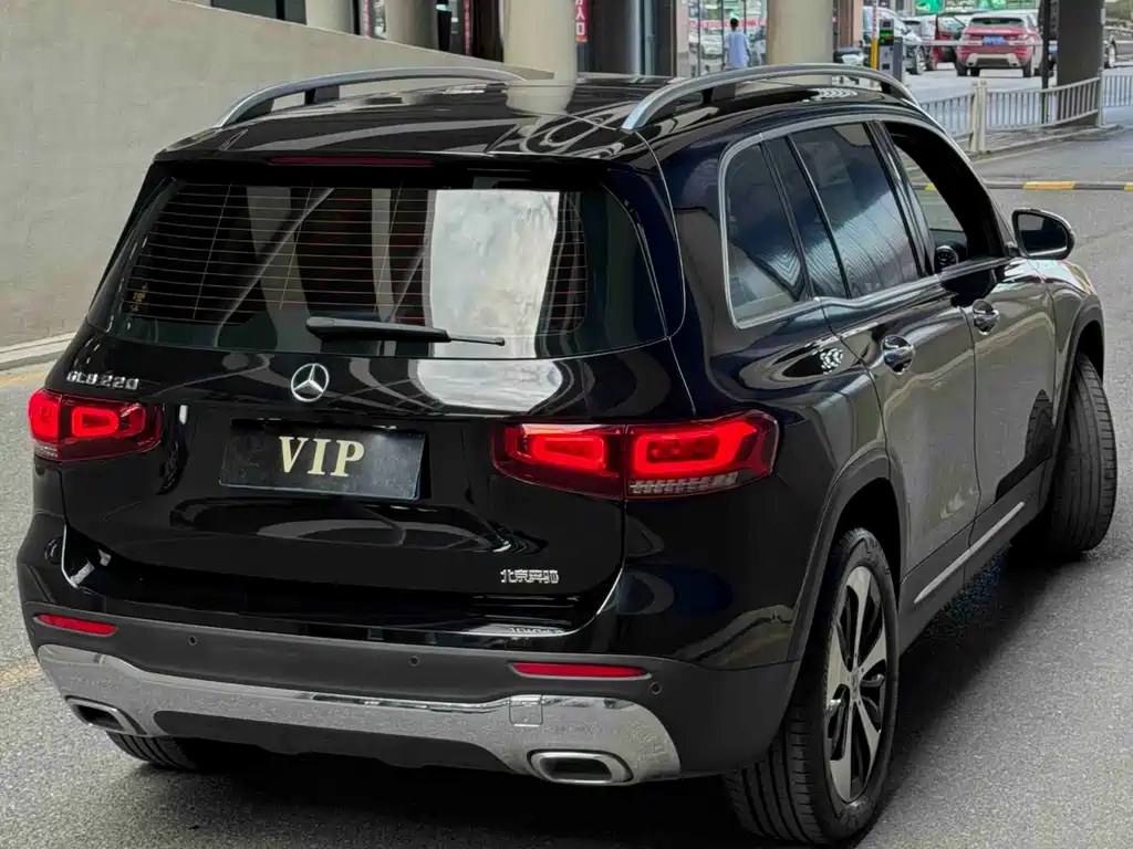 Mercedes-Benz GLB — миниатюра 4