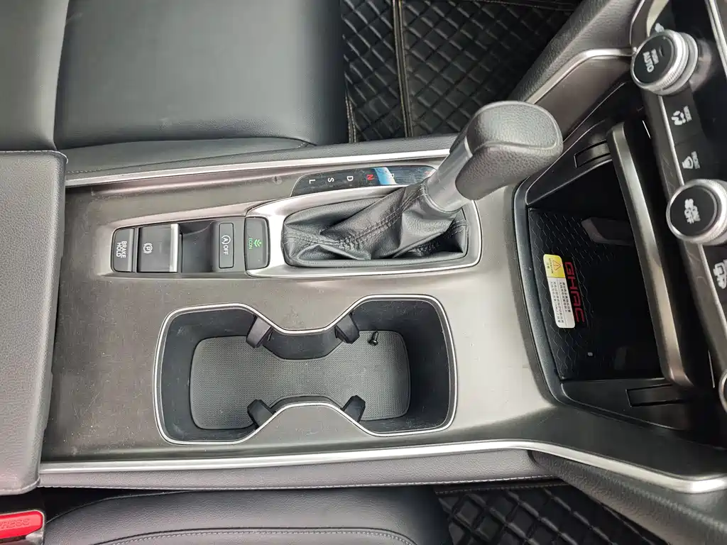 Honda Accord — миниатюра 13