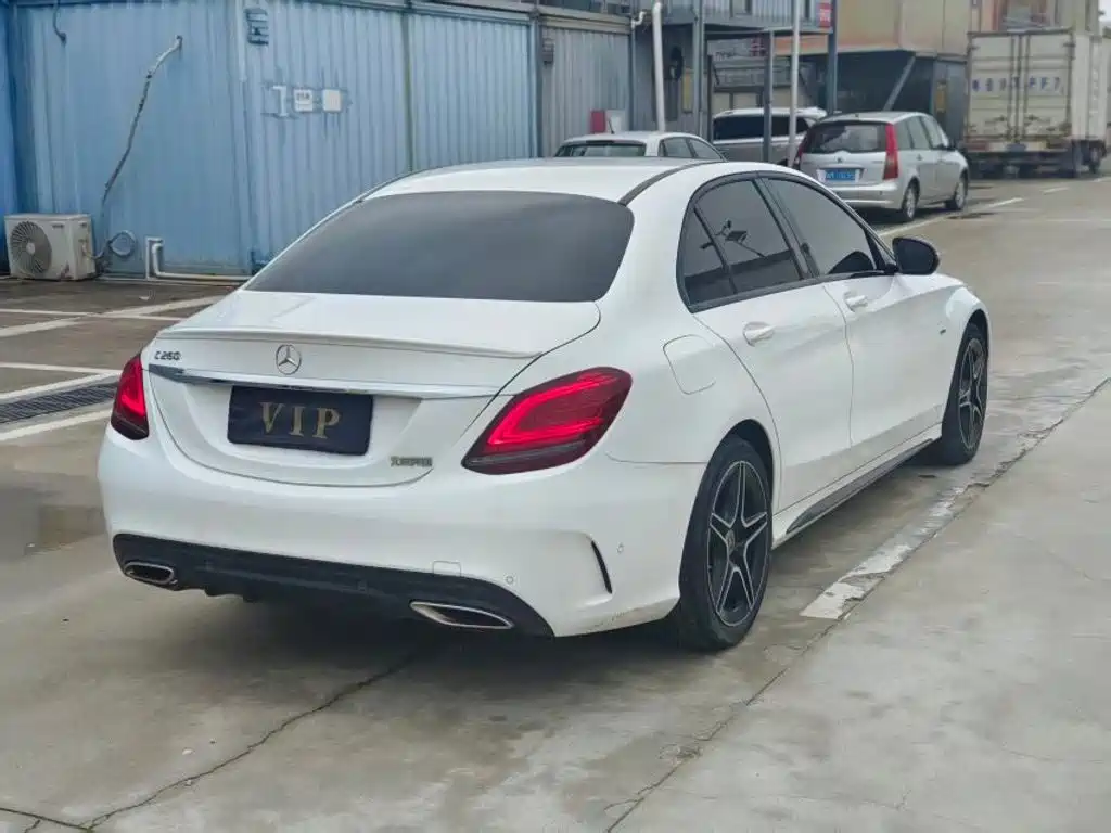 Mercedes-Benz C-Class — миниатюра 4