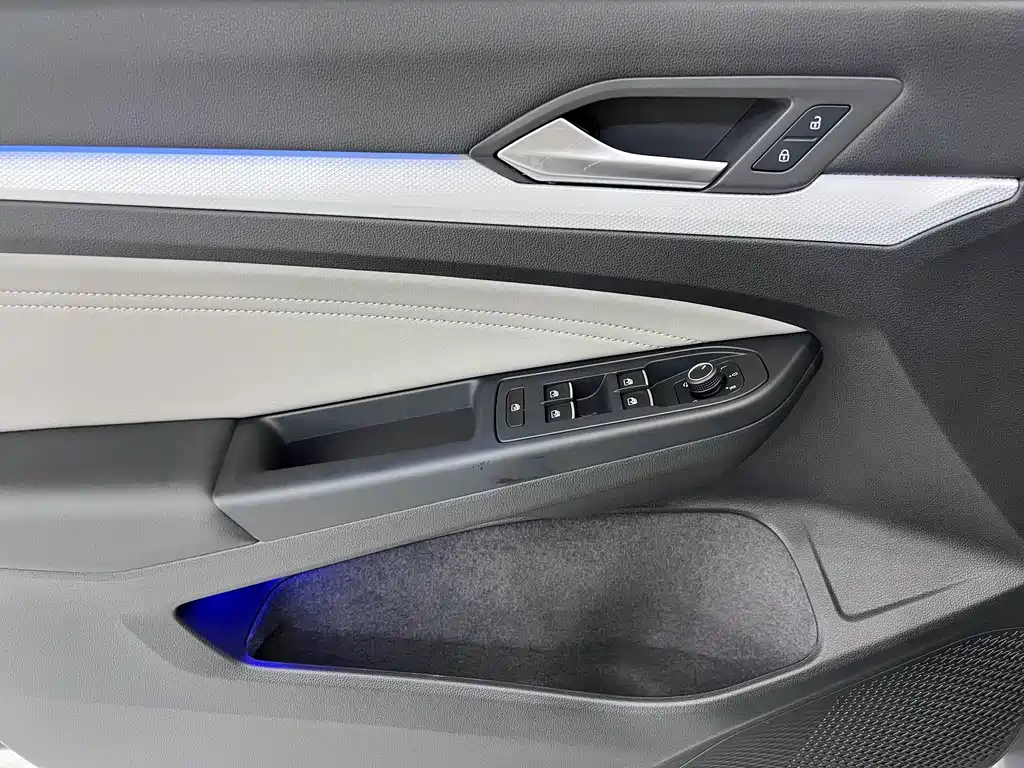 Volkswagen Golf — миниатюра 8