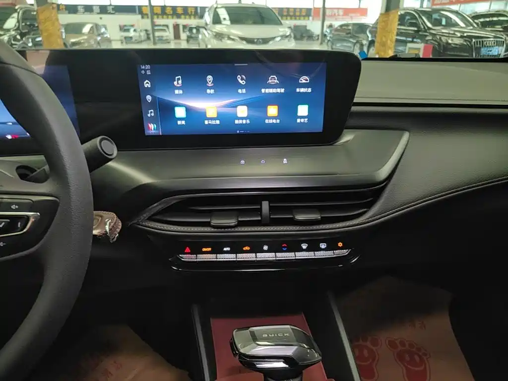 Buick Verano — миниатюра 13