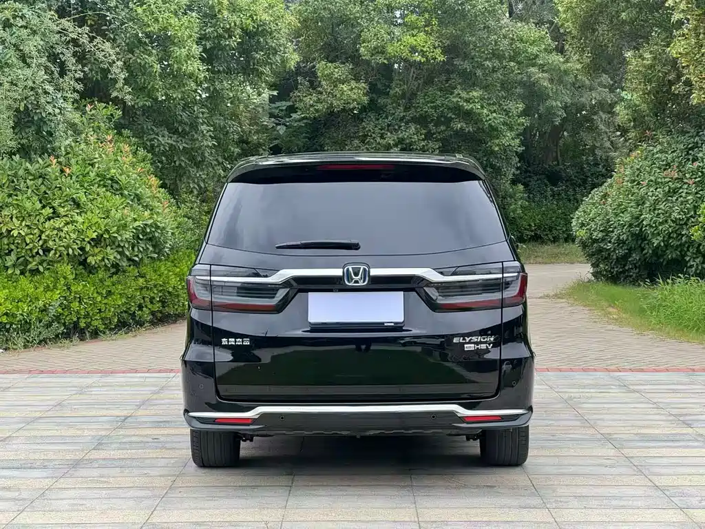 Honda Elysion — миниатюра 9