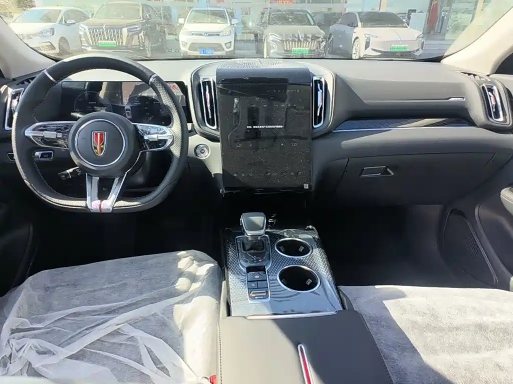 Hongqi Hongqi HS3 PHEV — миниатюра 10