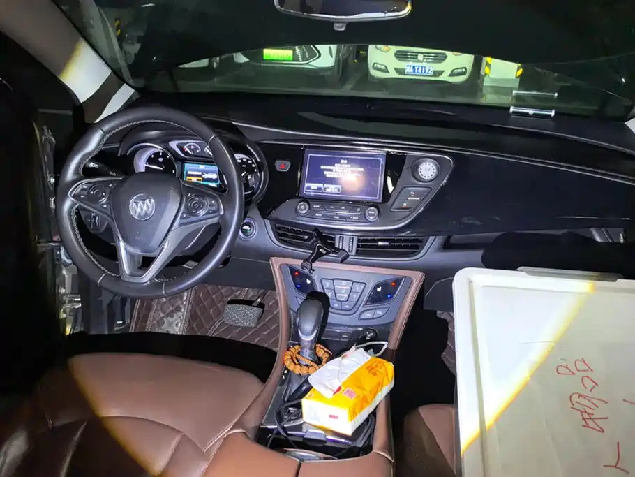 Buick Envision Plus — миниатюра 12