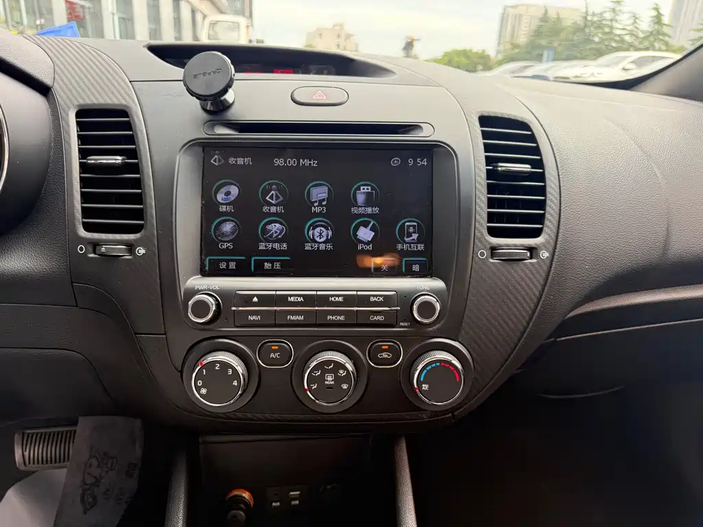 Kia K3 — миниатюра 12