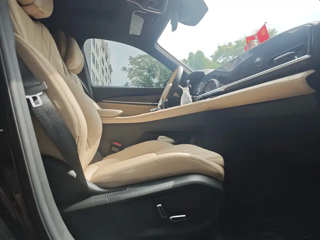 Geely Xingyue L — миниатюра 8