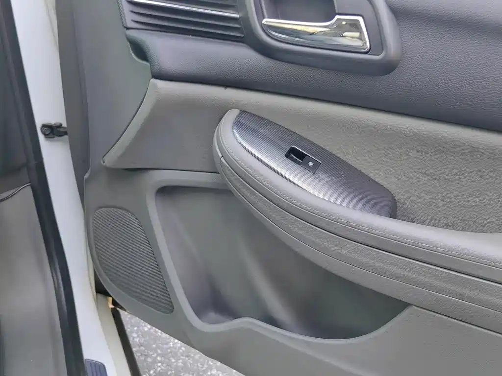 Chevrolet Malibu — миниатюра 11
