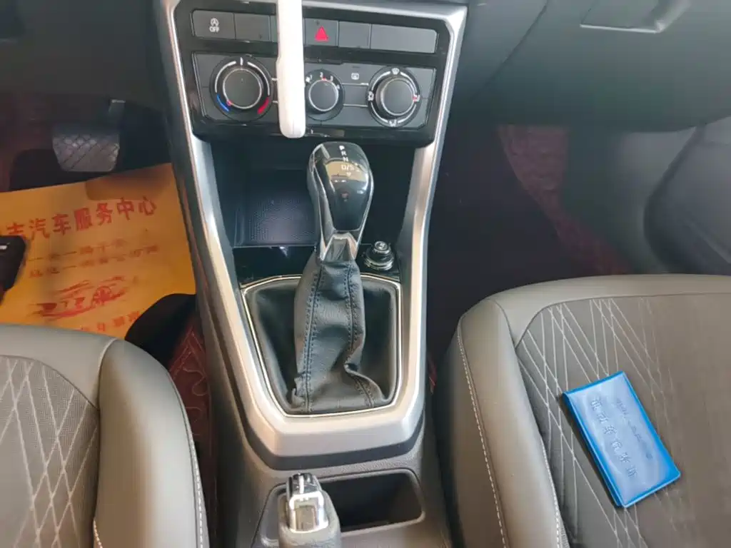 Volkswagen T-Cross — миниатюра 14