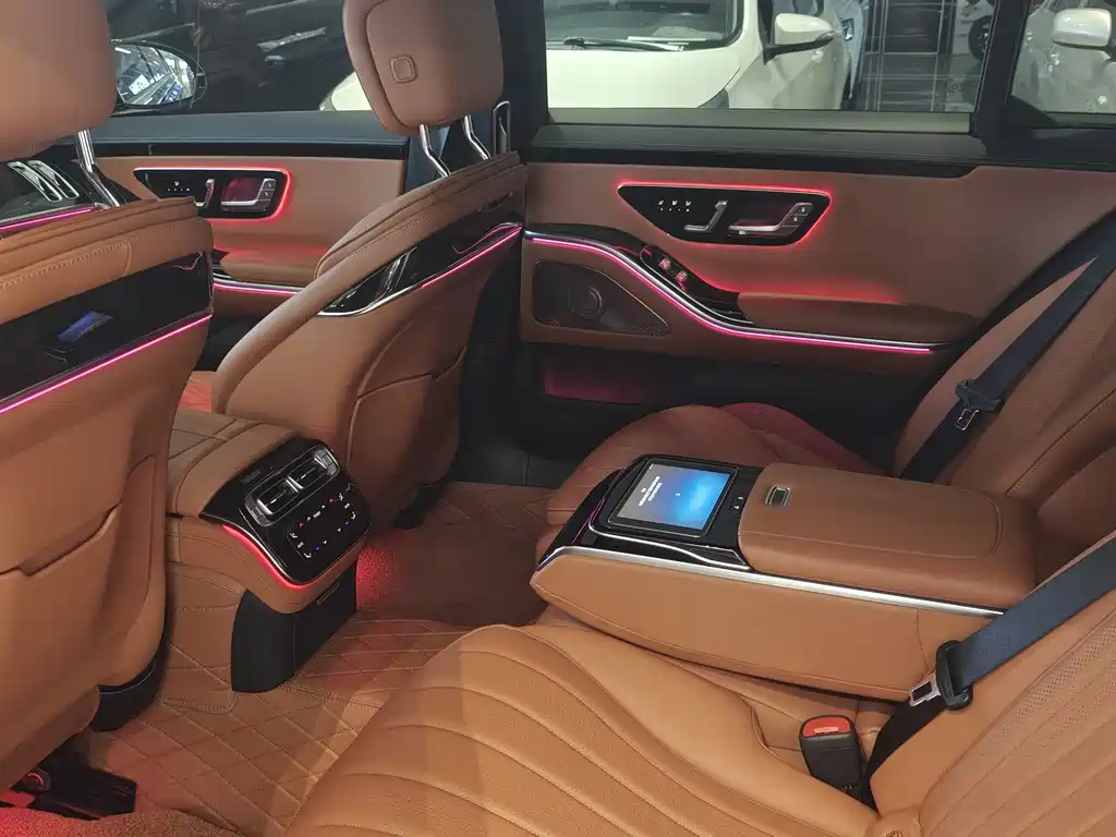 Mercedes-Benz S-Class — миниатюра 8
