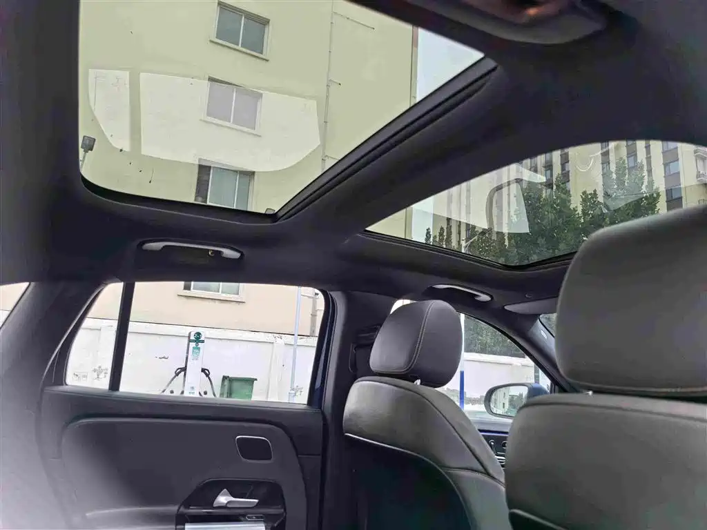 Mercedes-Benz EQA — миниатюра 12