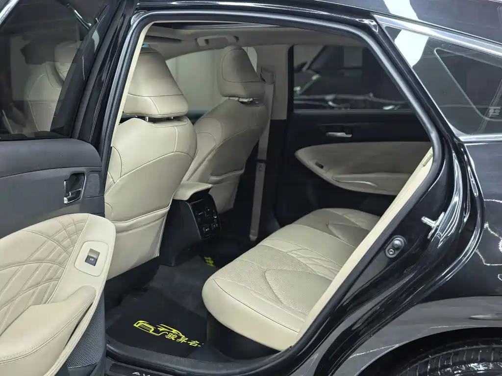Toyota Avalon — миниатюра 11